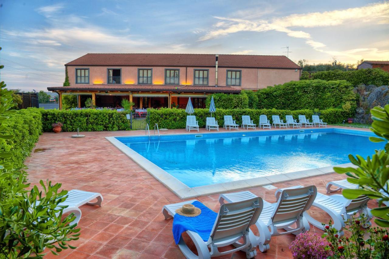 Agriturismo Biologico Corte Aragonese Santa Maria di Licodia Exterior foto